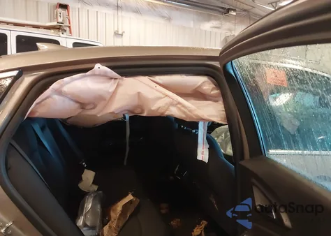 2022 Chevrolet Malibu Fwd Lt из США, поврежденный, VIN 1G1ZD5ST1NF117518